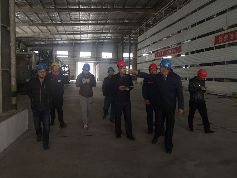 Leaders of Weifang Emergency Management Bureau went to Longgang silicon company to investigate the work of dual prevention system