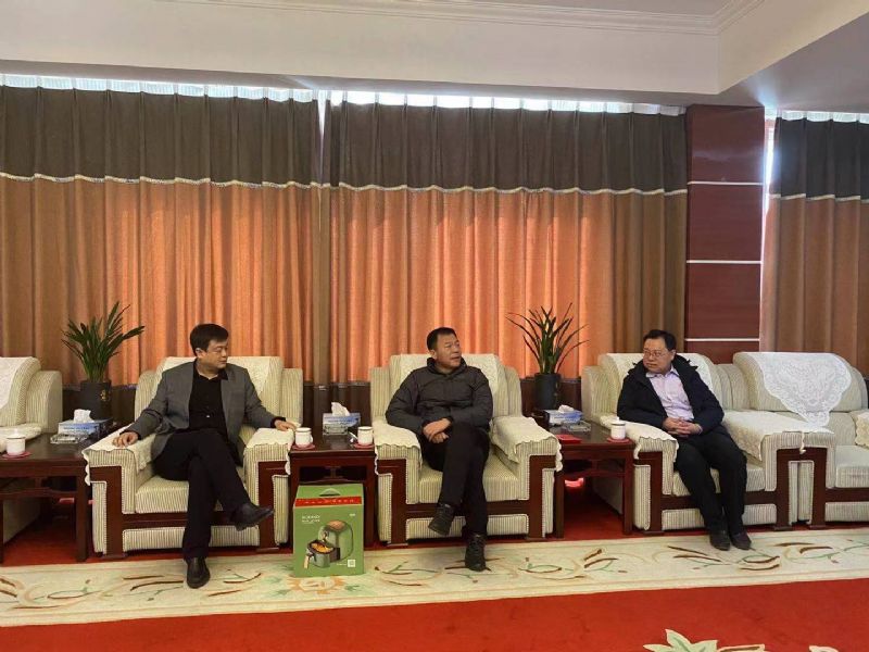 Municipal leaders visit Longgang group to express sympathy for high level talents